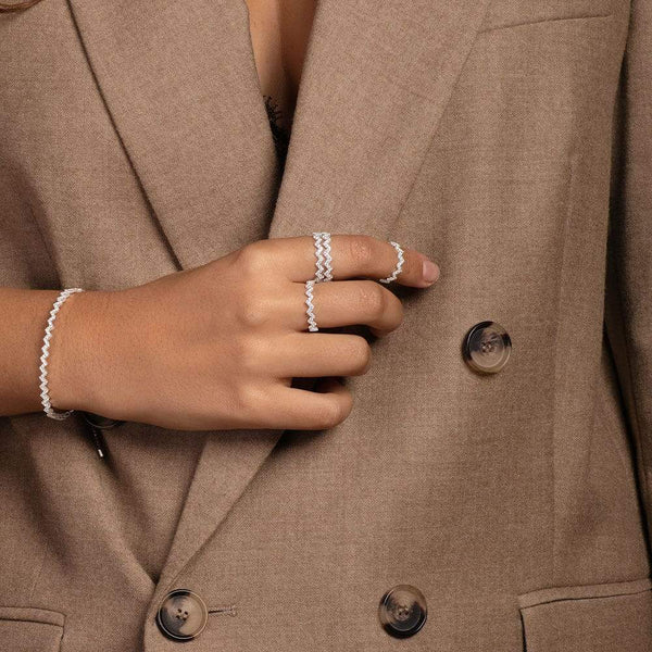 APM Monaco Up and down phalanx ring in white silver