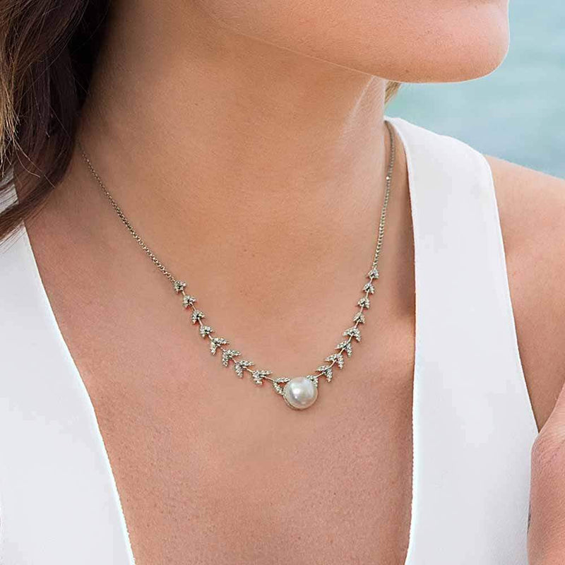 APM Monaco Adjustable Petals and Pearl Necklace in white silver