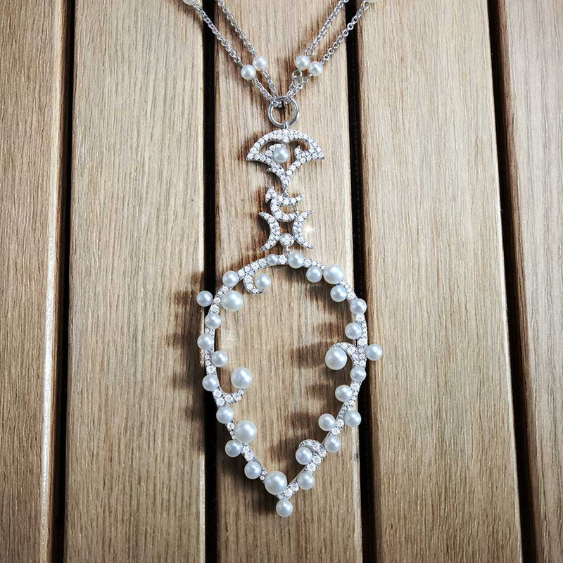 Moon Adjustable Necklace with Pearls - White Silver